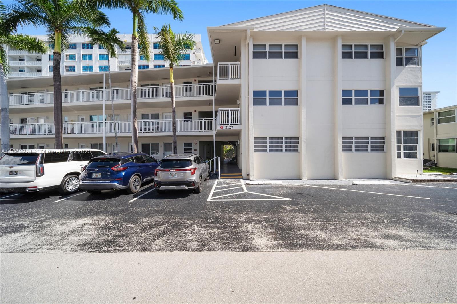 AMBASSADOR NORTH CO-OP - Residential