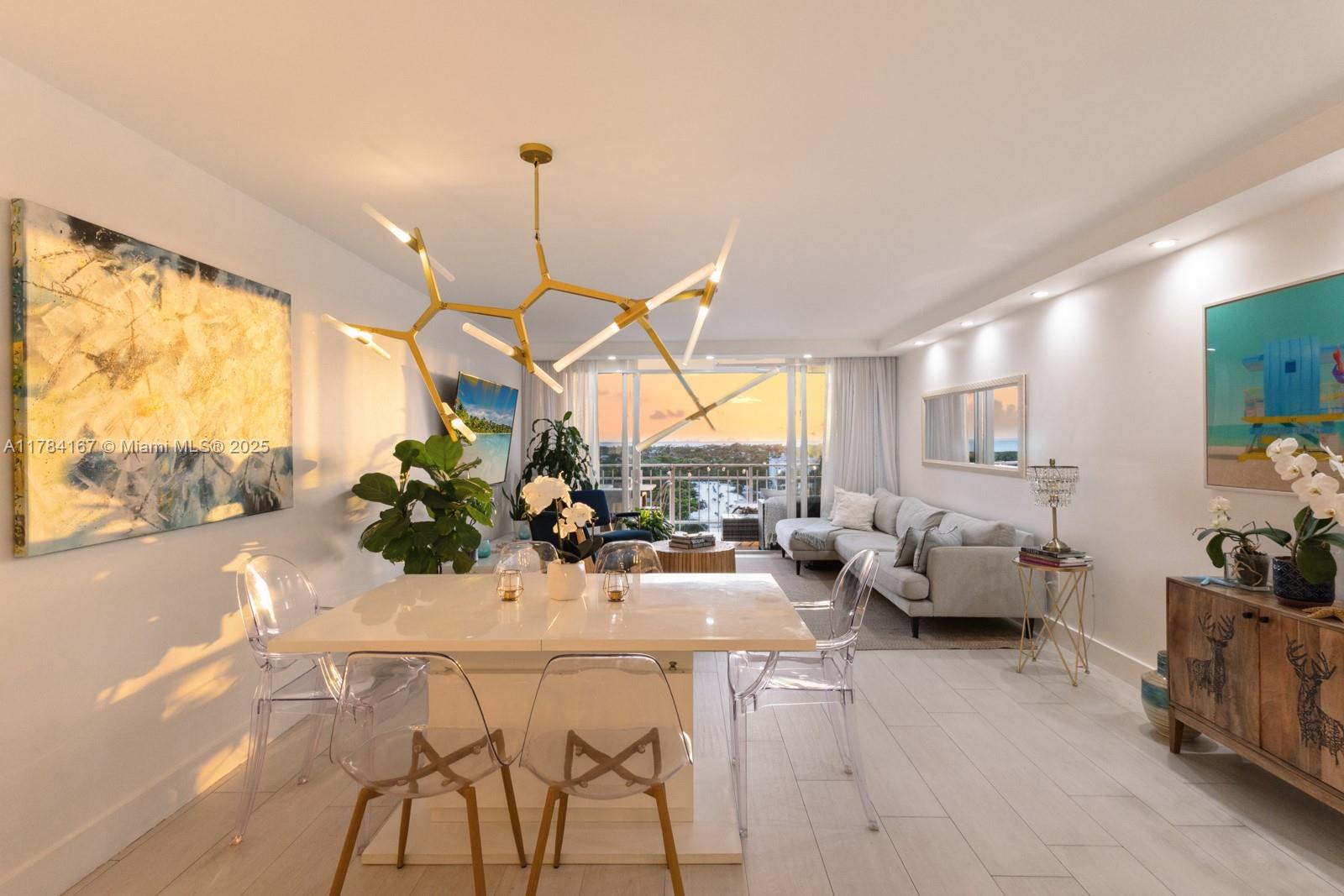 600 Grapetree Dr 10GN