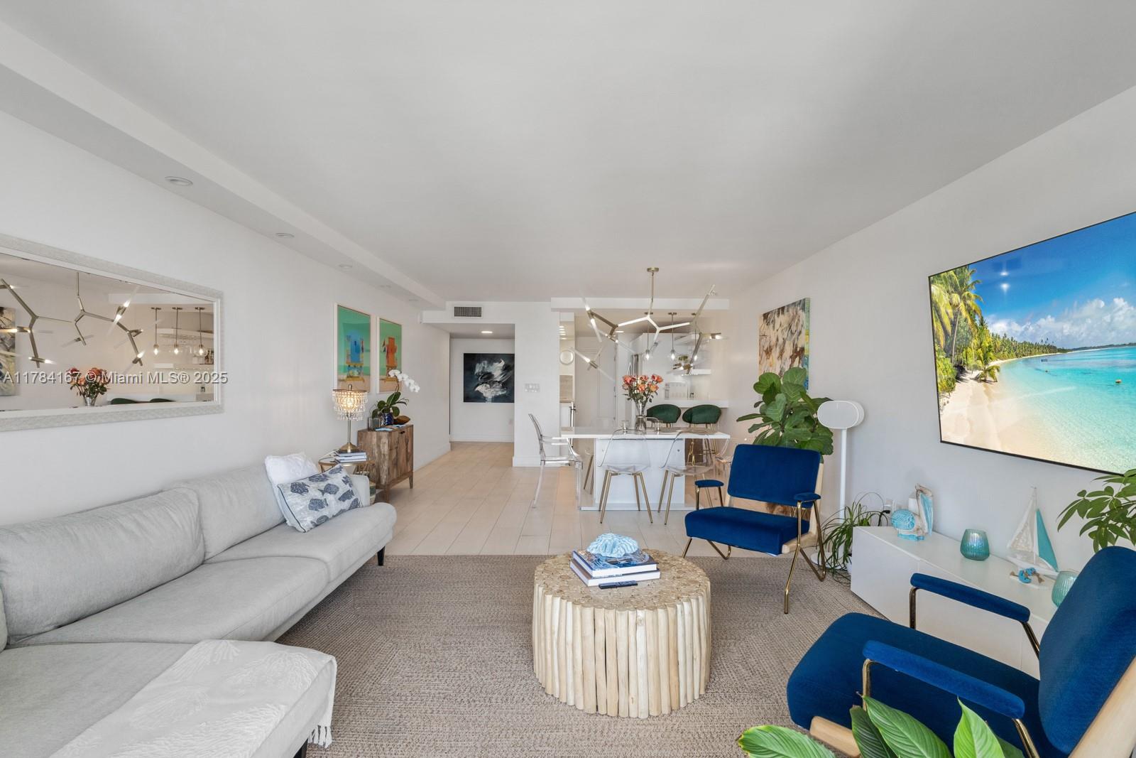600 Grapetree Dr 10GN