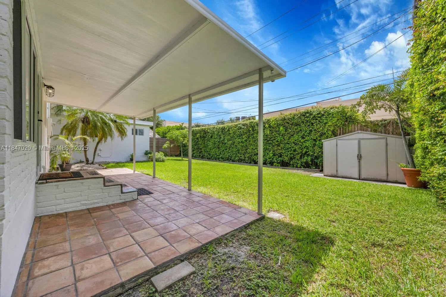 Miami, Florida 33155, United States, 3 Bedrooms Bedrooms, ,2 BathroomsBathrooms,Residential,Pending,180634