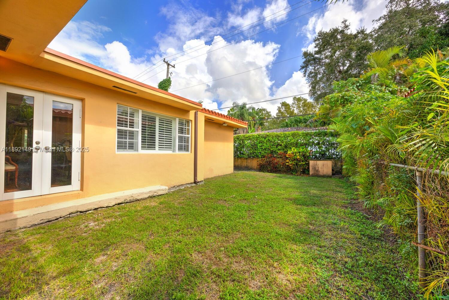 TAMIAMI PLACE PLAN 2 - Residential