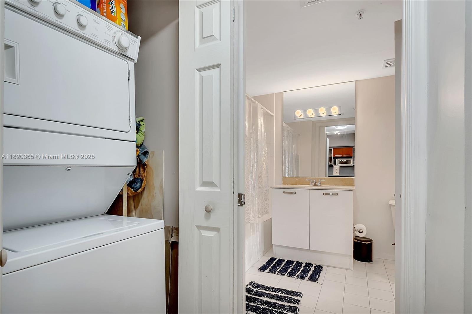 THE MINORCA CONDO - Residential