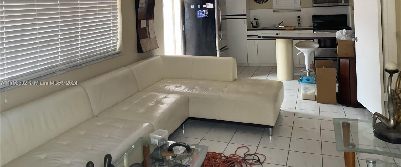 SARBEY CENTER SUB - Residential Lease