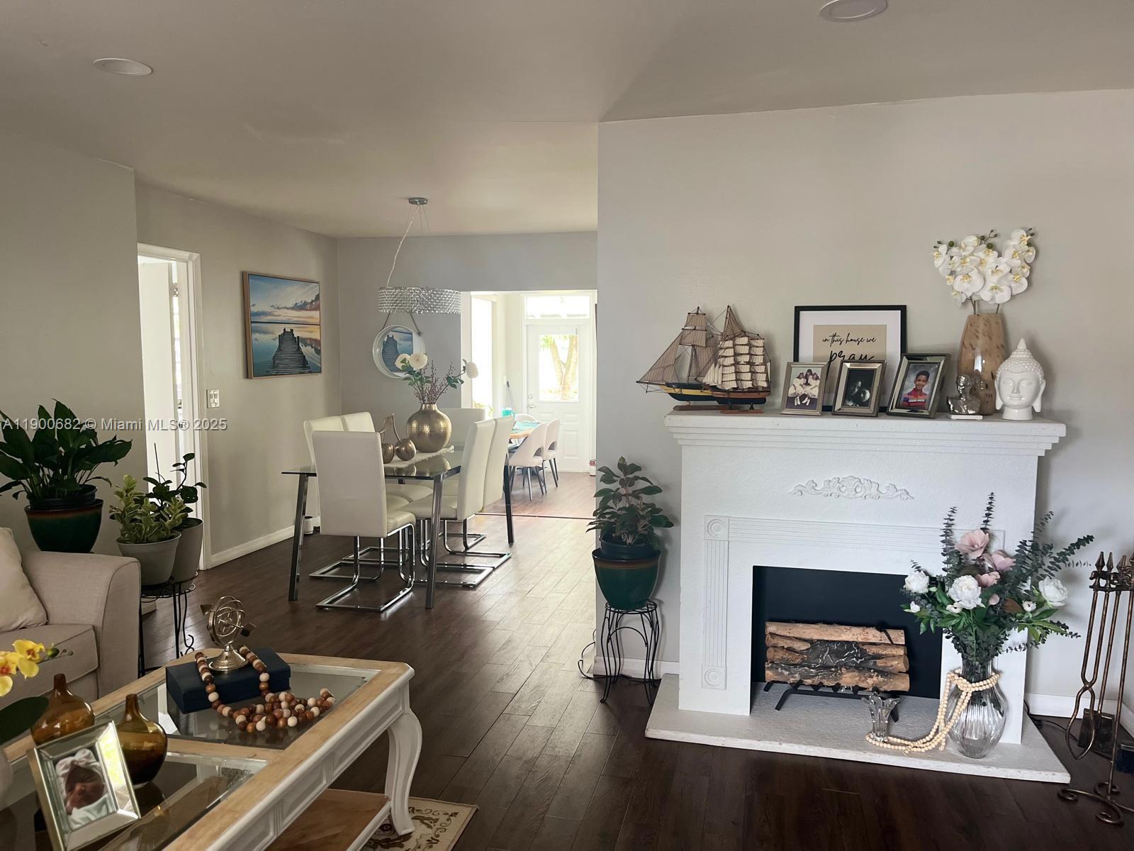 PORT ST LUCIE FLORESTA PI - Residential