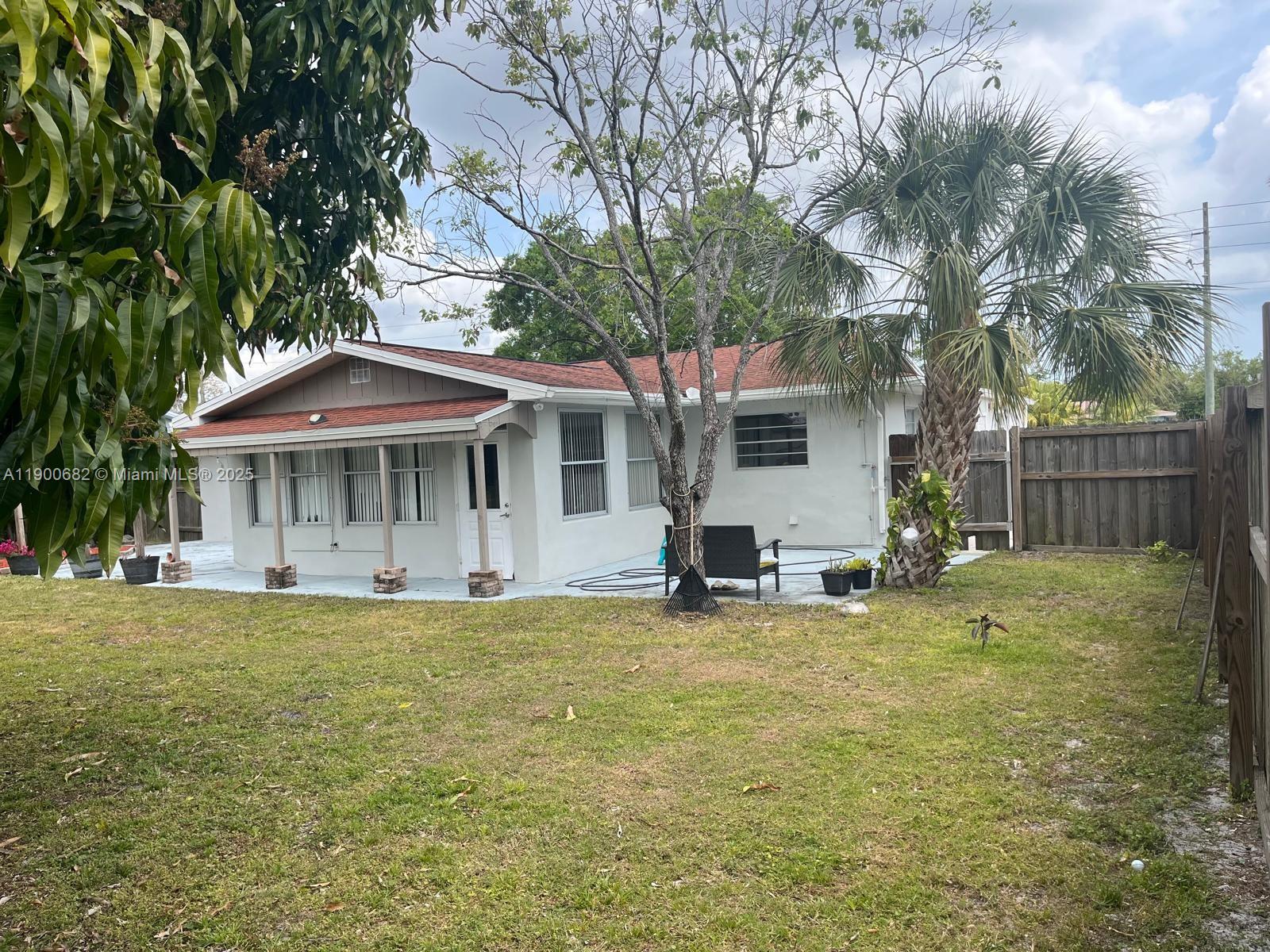 PORT ST LUCIE FLORESTA PI - Residential