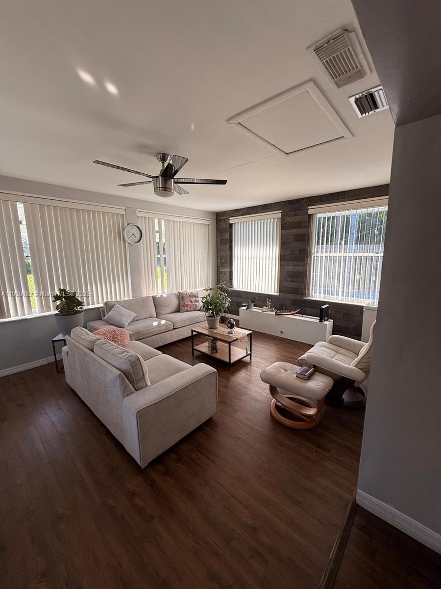 PORT ST LUCIE FLORESTA PI - Residential