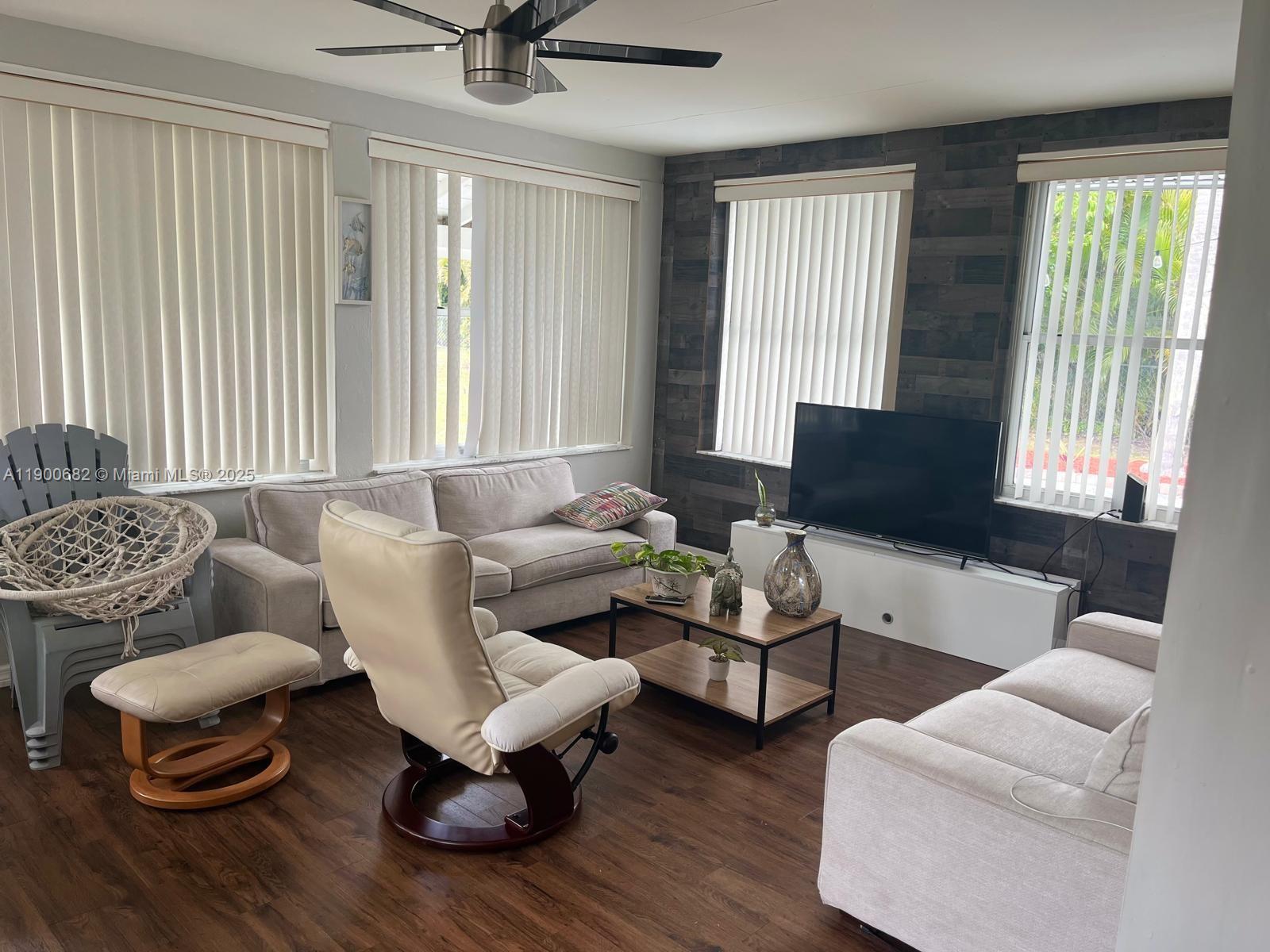 PORT ST LUCIE FLORESTA PI - Residential