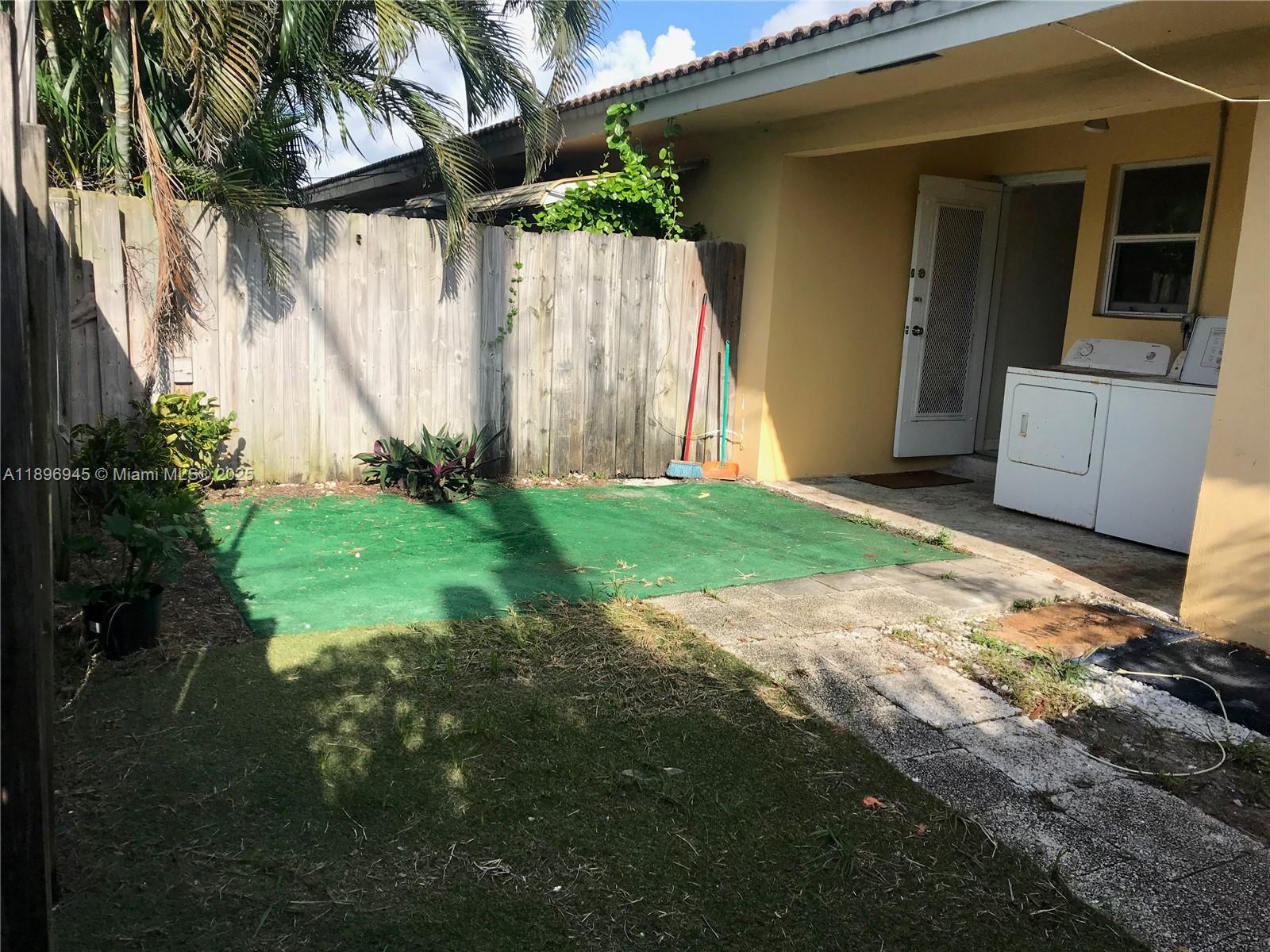 CORAL RIDGE GALT ADD NO 2 - Residential Lease