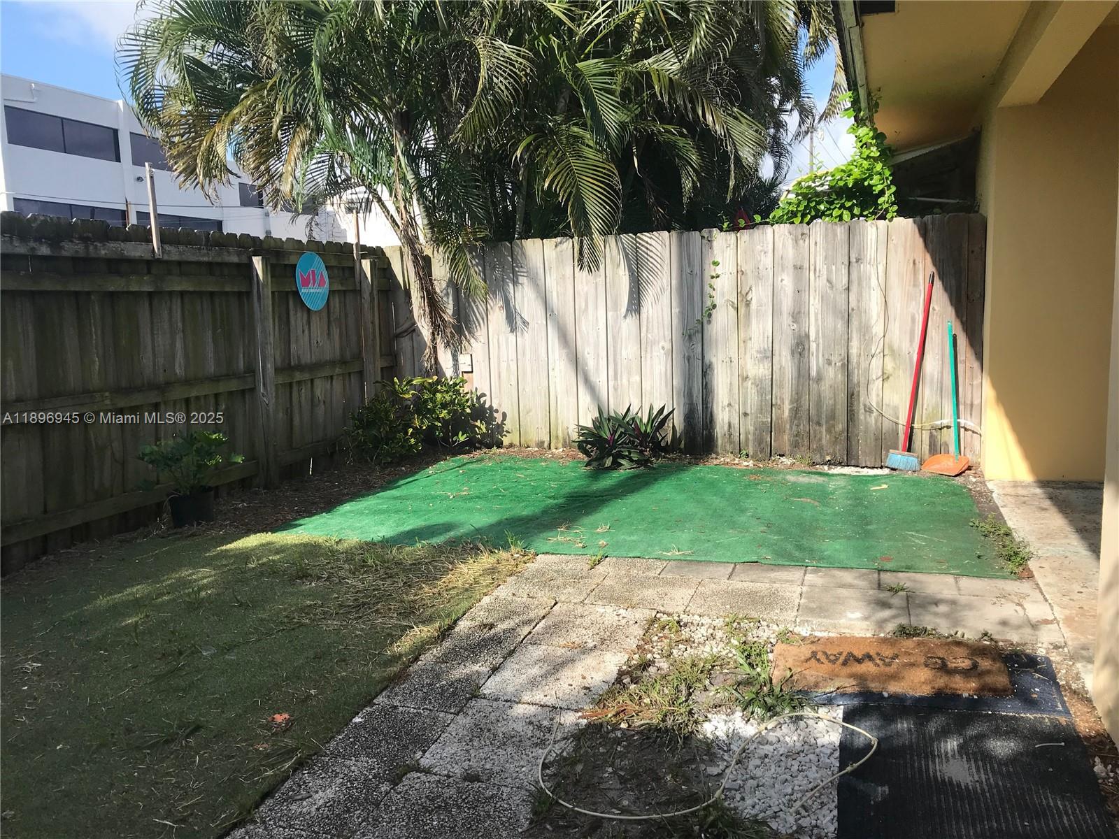 CORAL RIDGE GALT ADD NO 2 - Residential Lease