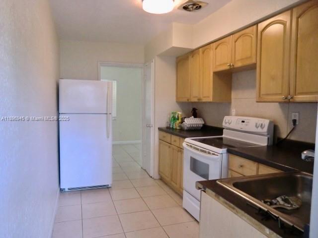 CORAL RIDGE GALT ADD NO 2 - Residential Lease