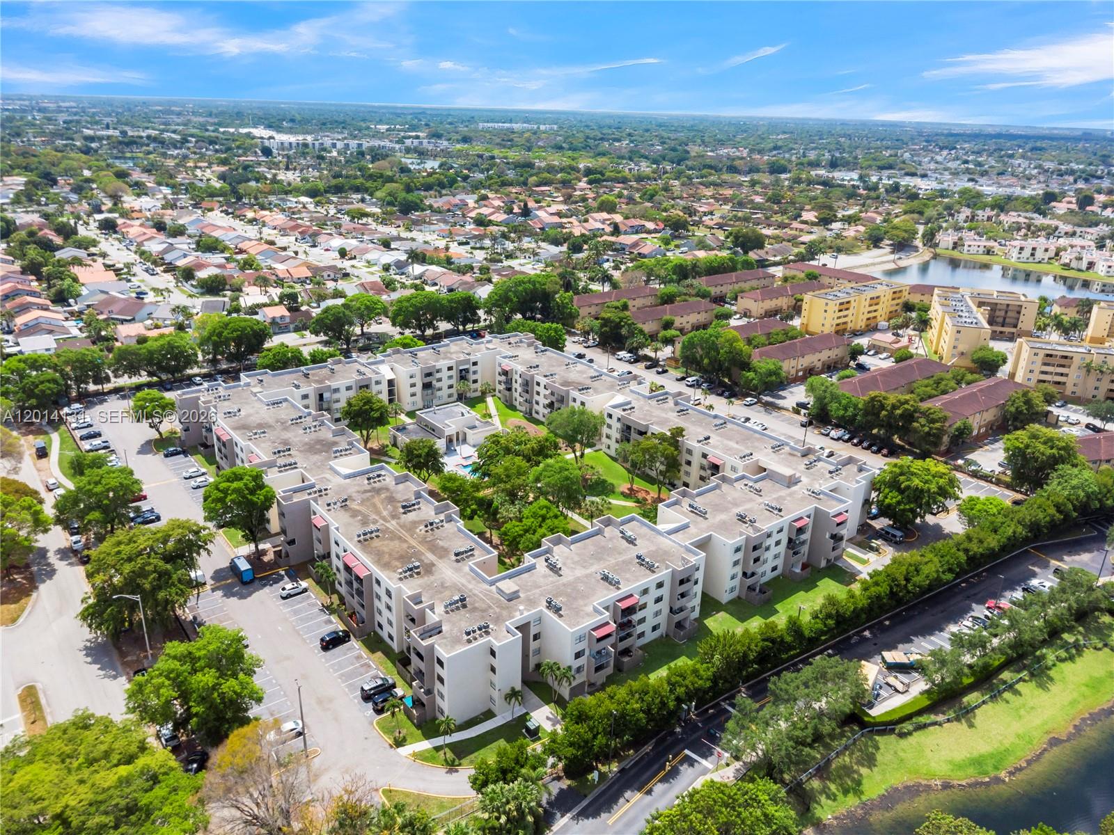 PEPPERMILL KENDALE LKS W - Residential