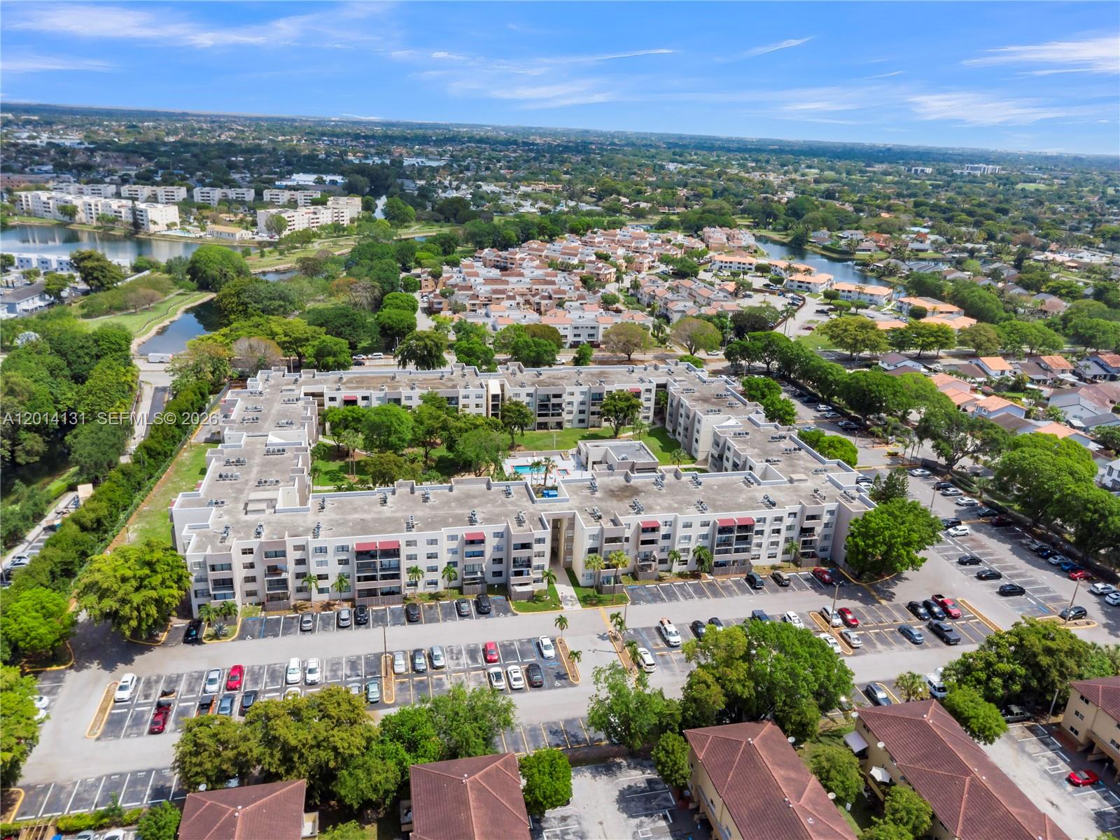 PEPPERMILL KENDALE LKS W - Residential