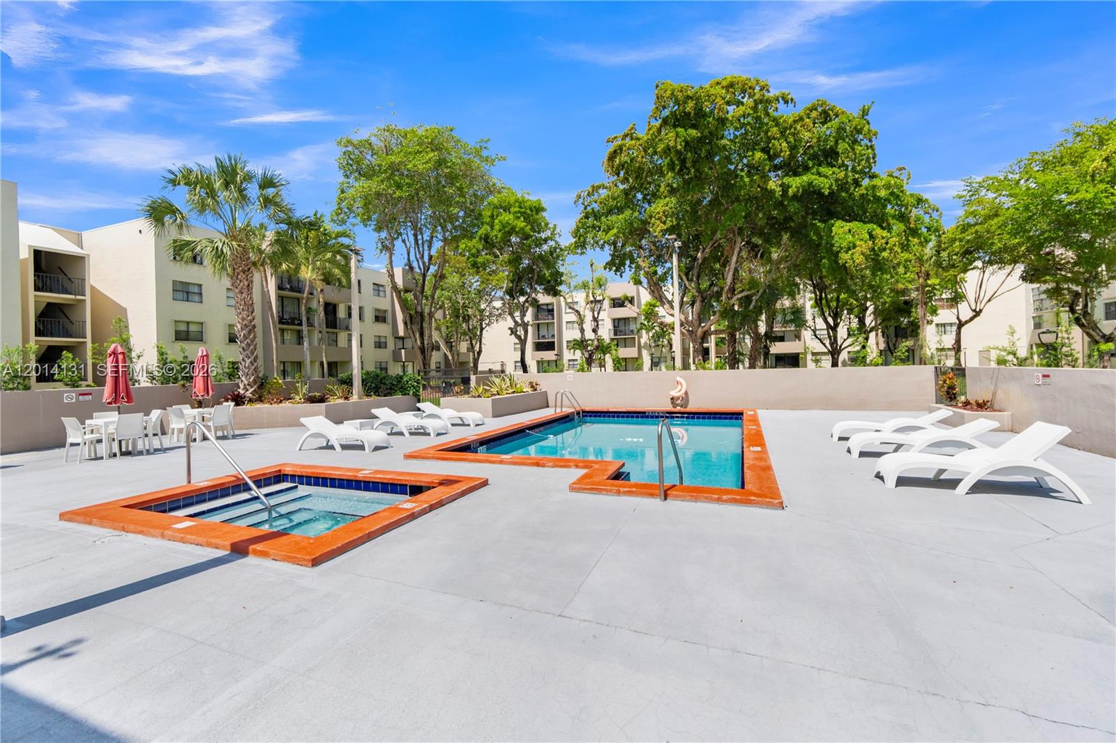 PEPPERMILL KENDALE LKS W - Residential