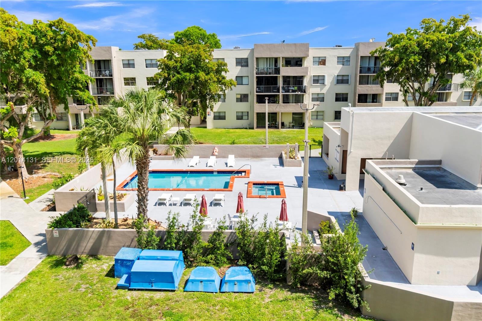 PEPPERMILL KENDALE LKS W - Residential