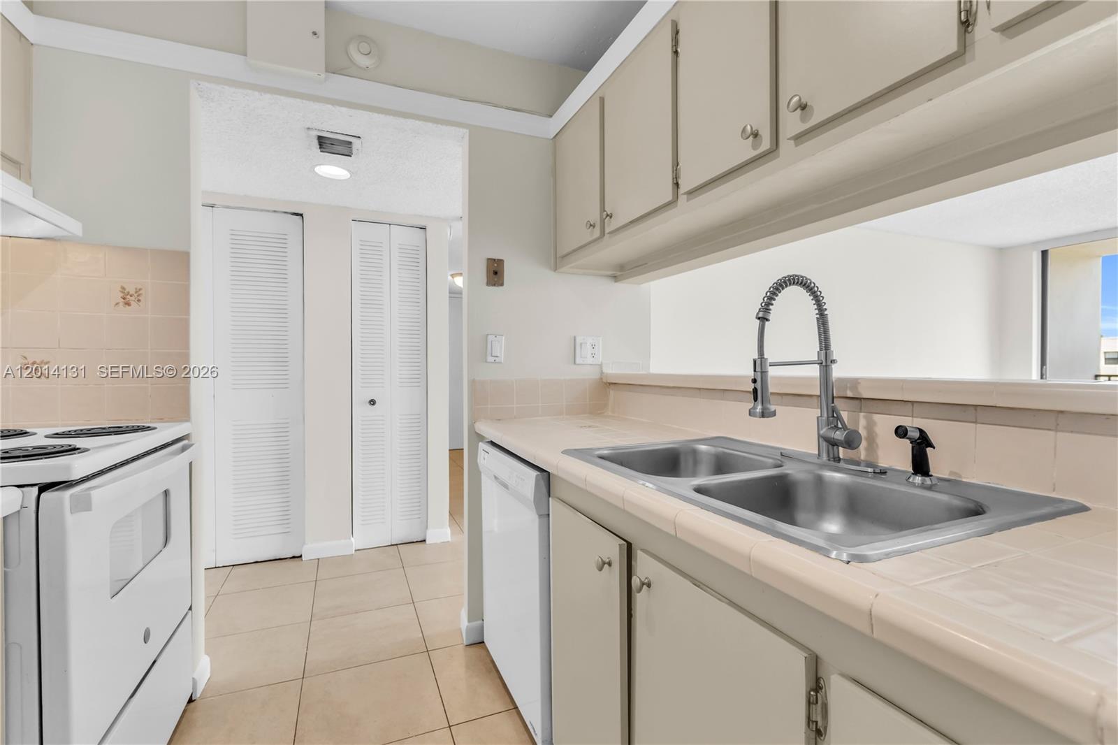 PEPPERMILL KENDALE LKS W - Residential