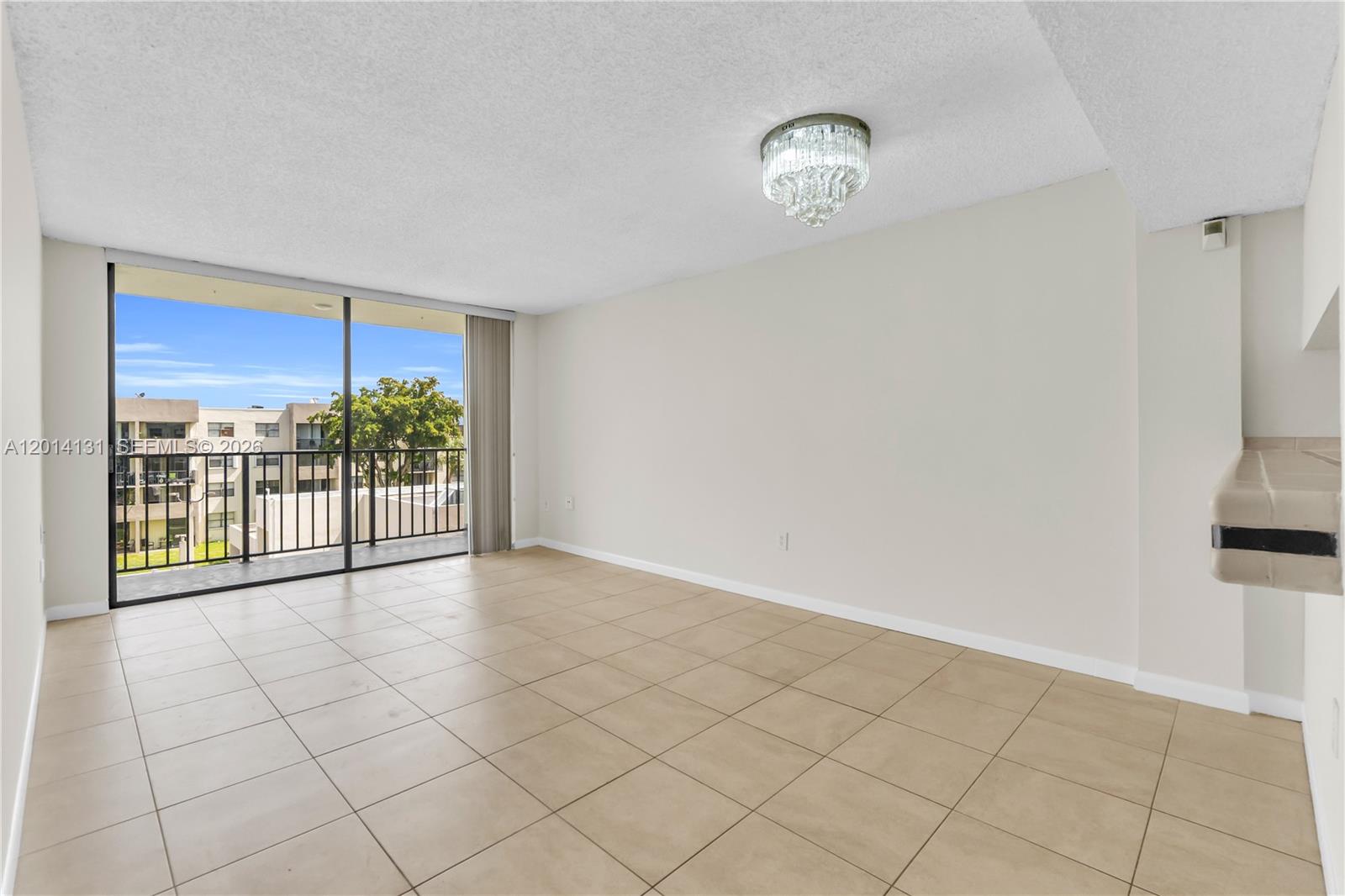 PEPPERMILL KENDALE LKS W - Residential