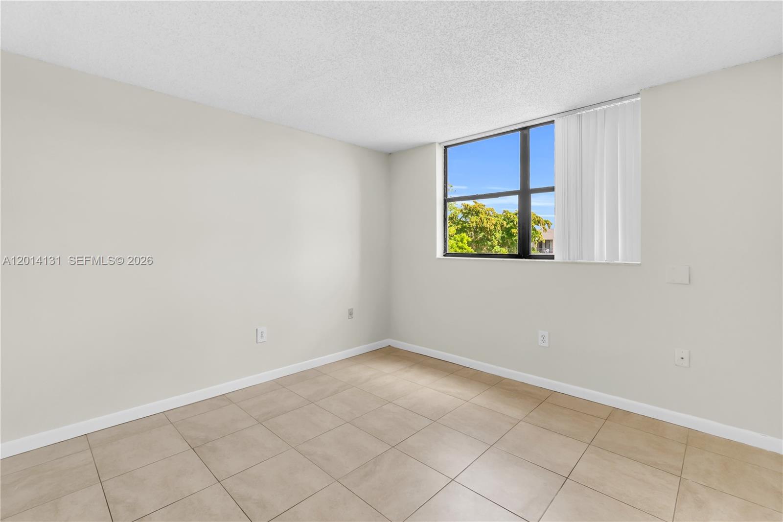 PEPPERMILL KENDALE LKS W - Residential