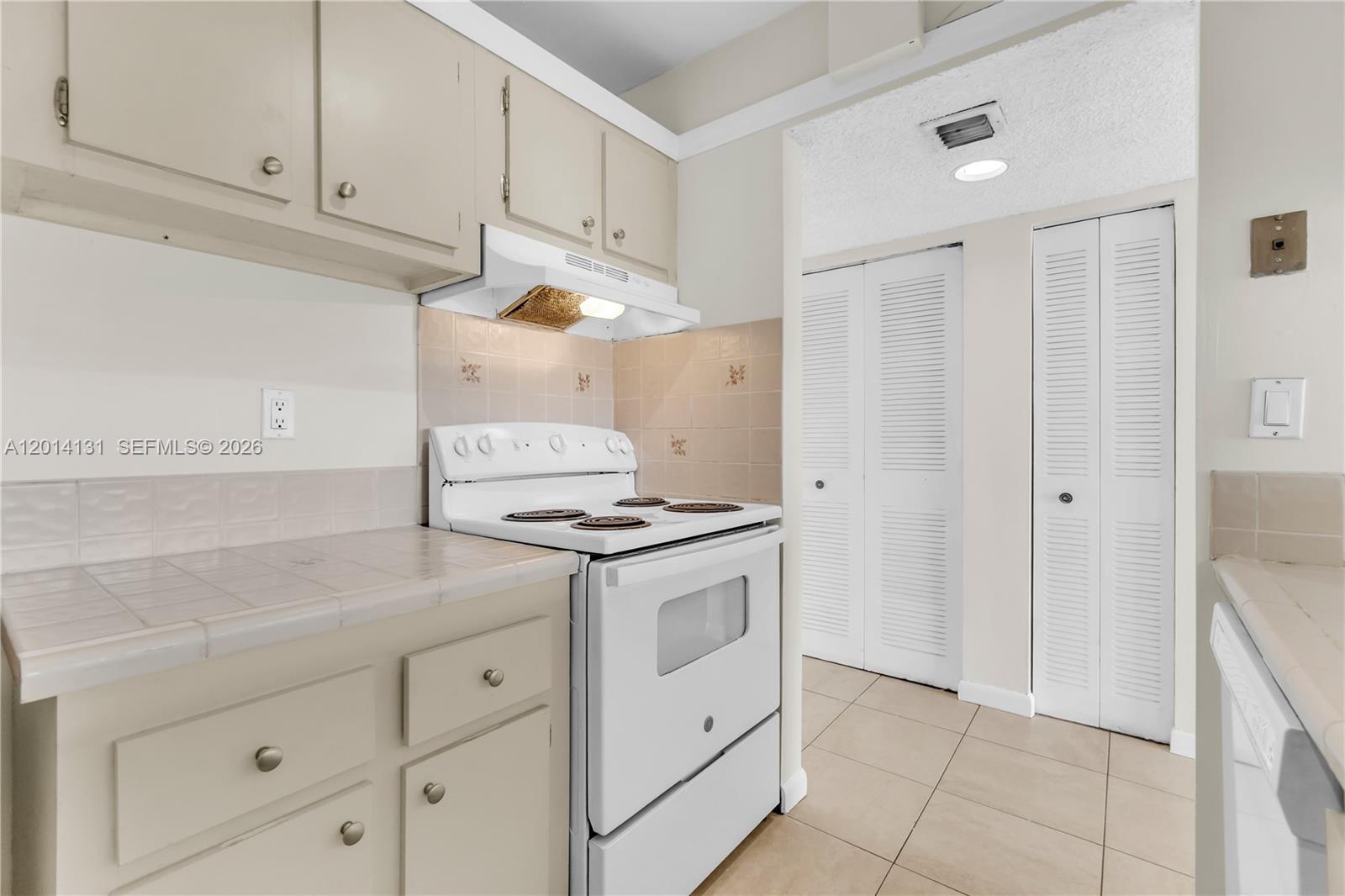 PEPPERMILL KENDALE LKS W - Residential
