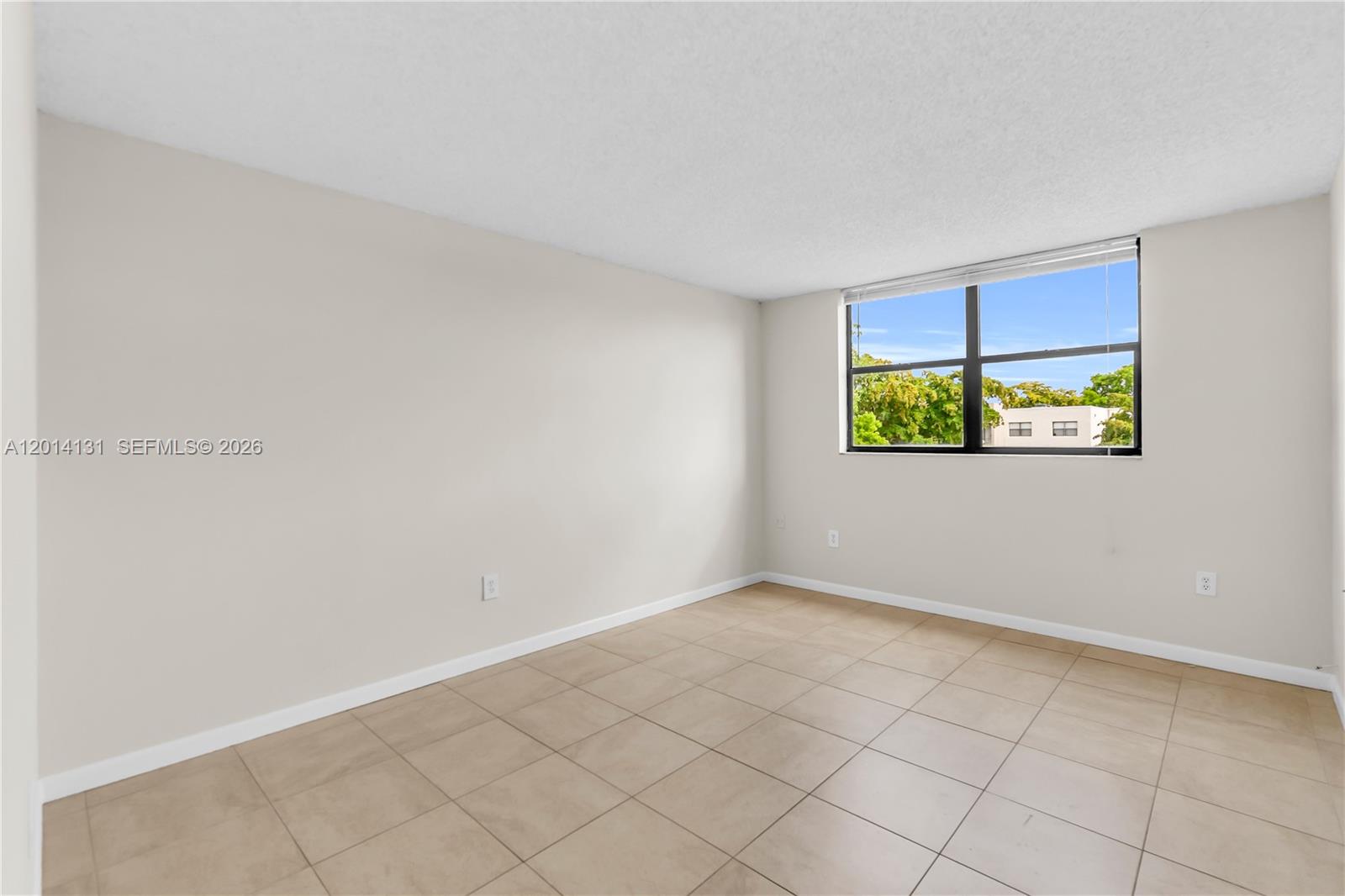 PEPPERMILL KENDALE LKS W - Residential