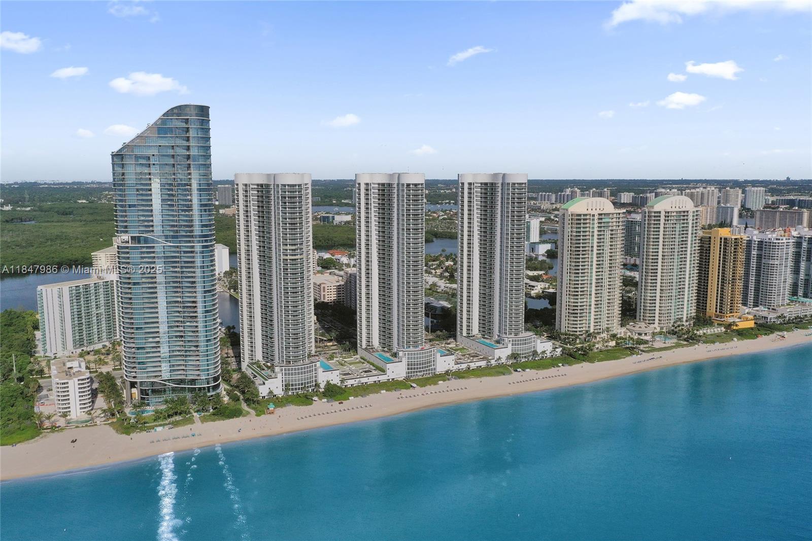 TDR TOWER II CONDO - Residential