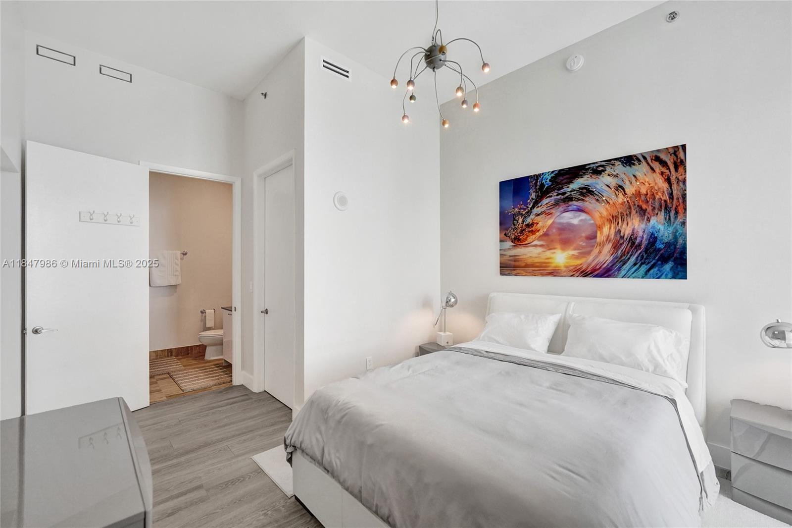 TDR TOWER II CONDO - Residential