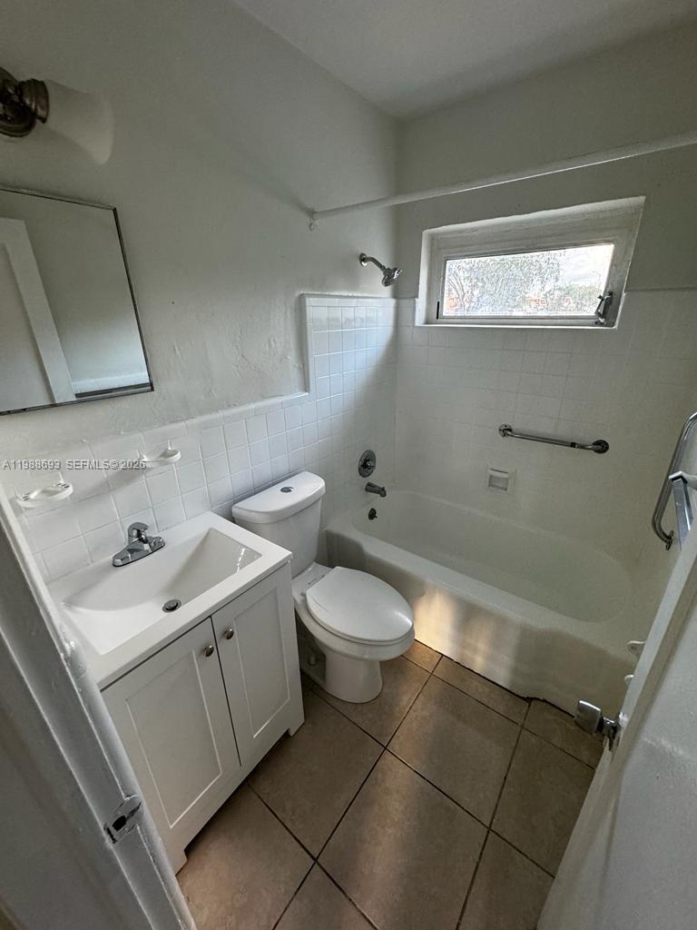 CENTRAL PARK - Residential Lease