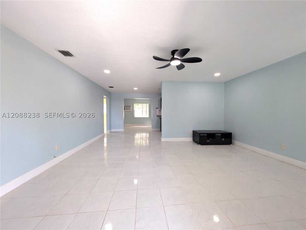 Photo of 2912 Sunshine Blvd, Miramar, FL 33023 (MLS # A12088238)
