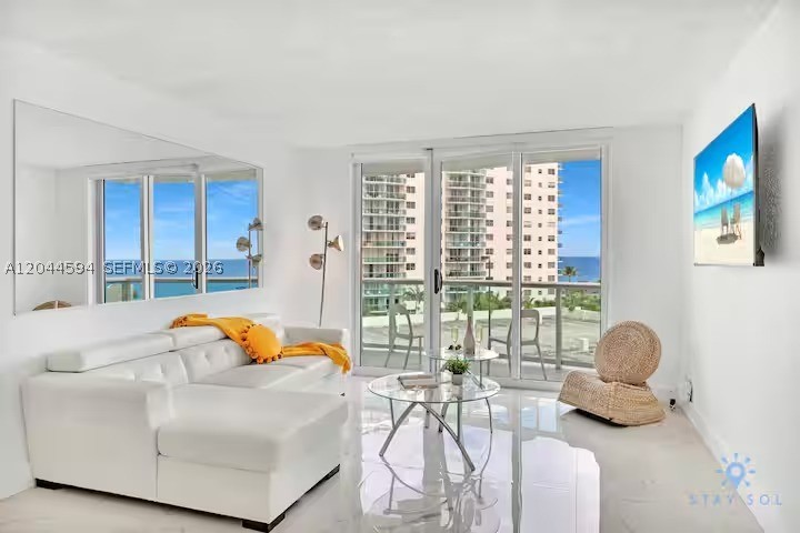 3901 S Ocean Dr 6Y