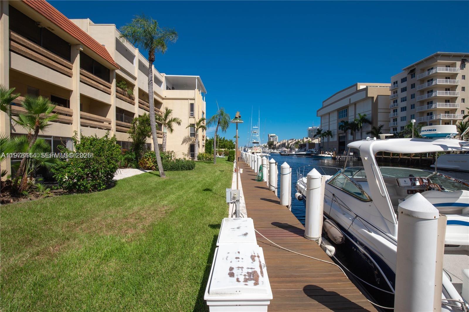 CARAVEL CONDOMINIUM APART - Residential Lease