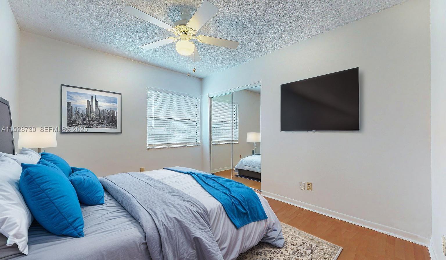 GREENGLADES CONDO NO 10 - Residential