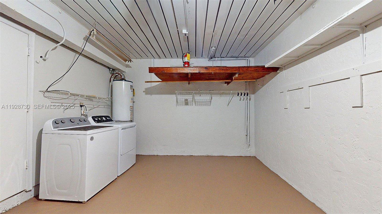 GREENGLADES CONDO NO 10 - Residential