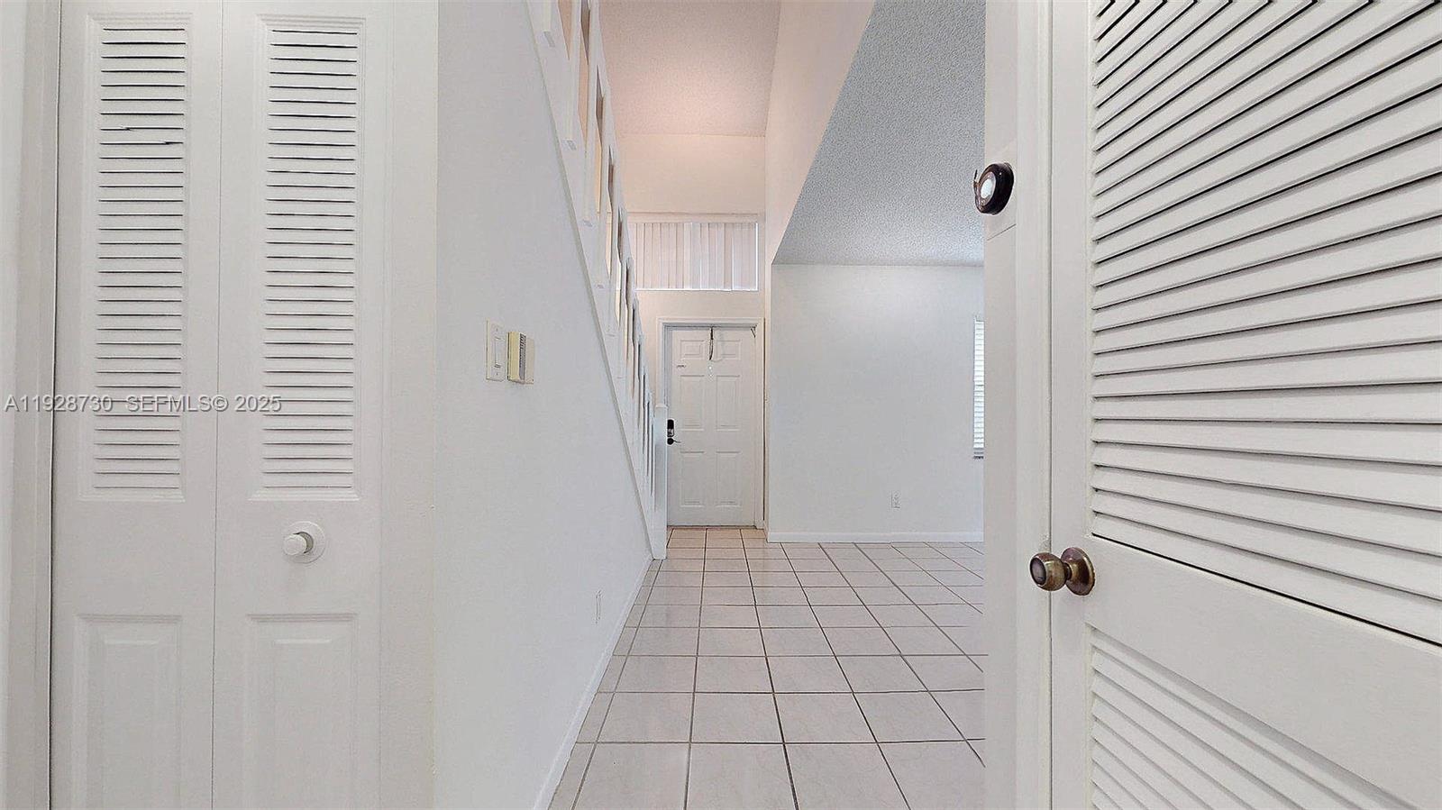 GREENGLADES CONDO NO 10 - Residential