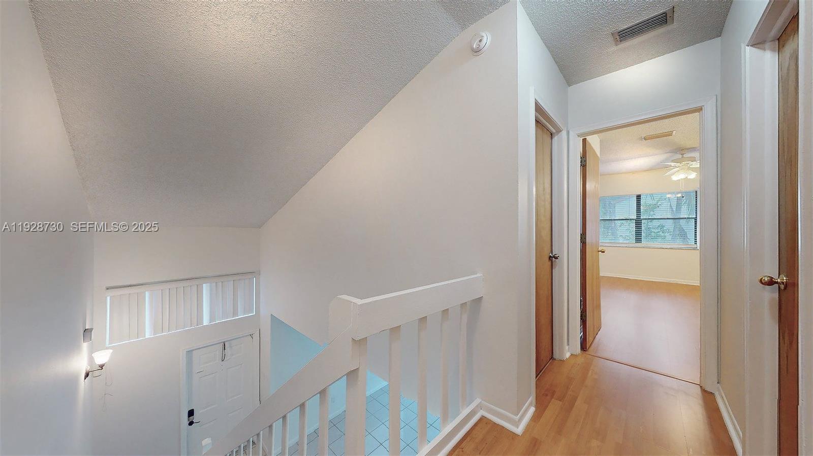 GREENGLADES CONDO NO 10 - Residential