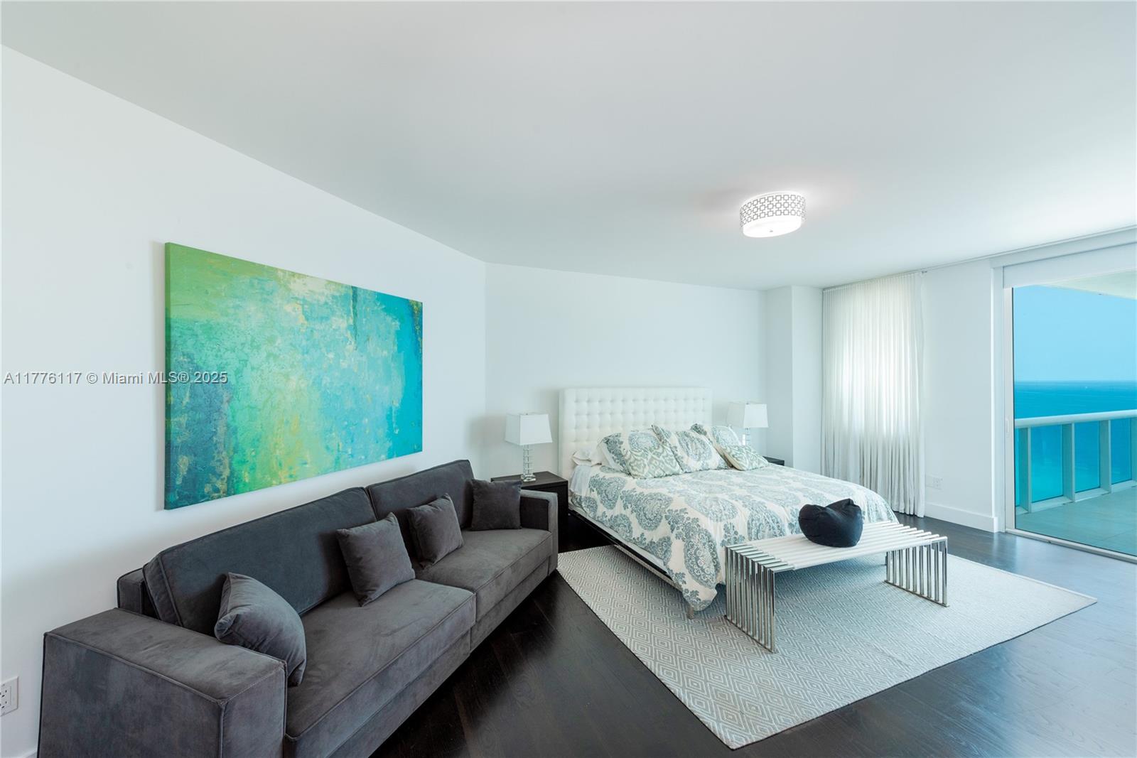 2711 HOLLYWOOD BEACH COND - Residential Lease