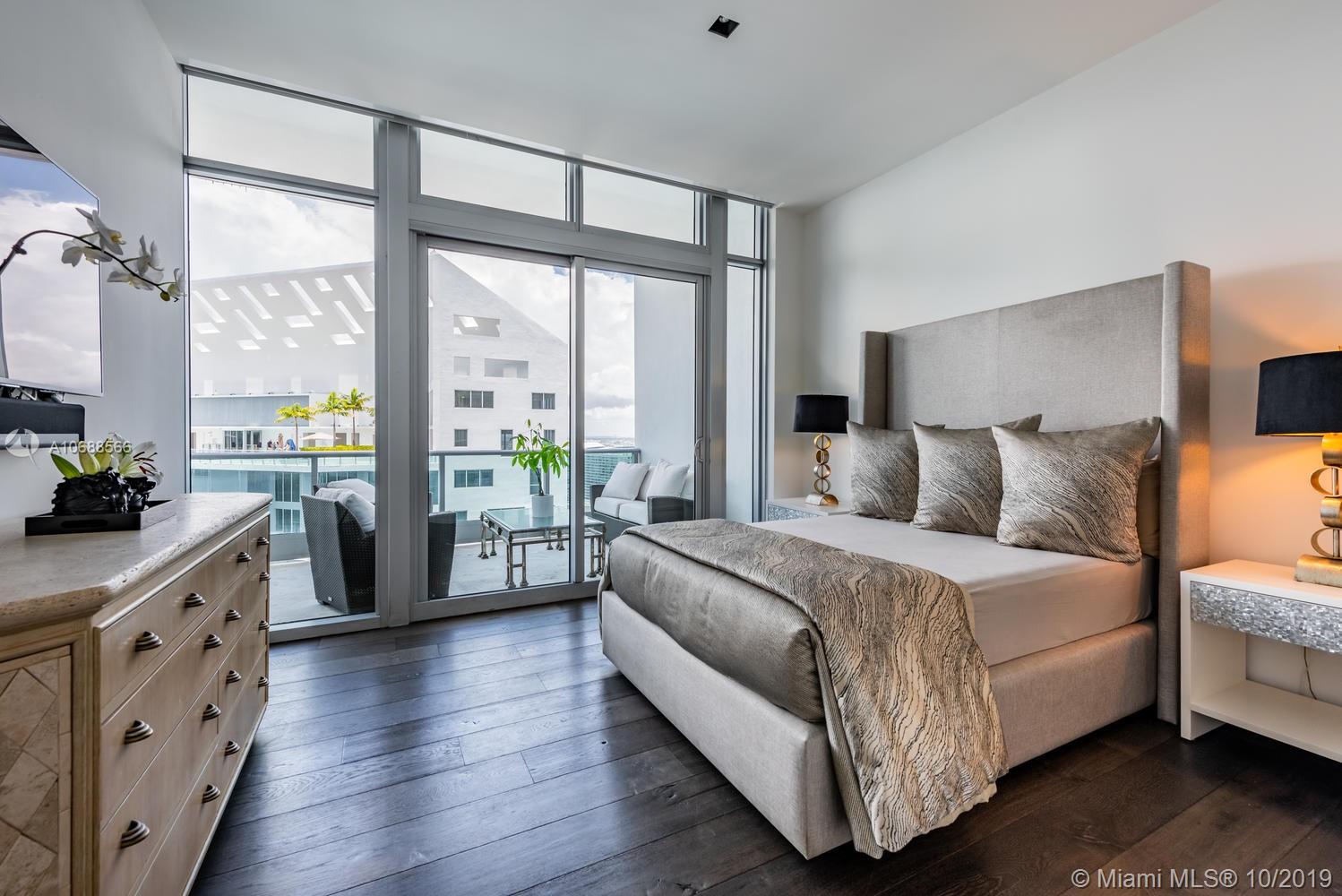 JADE RESIDENCES AT BRICKEL - Residential