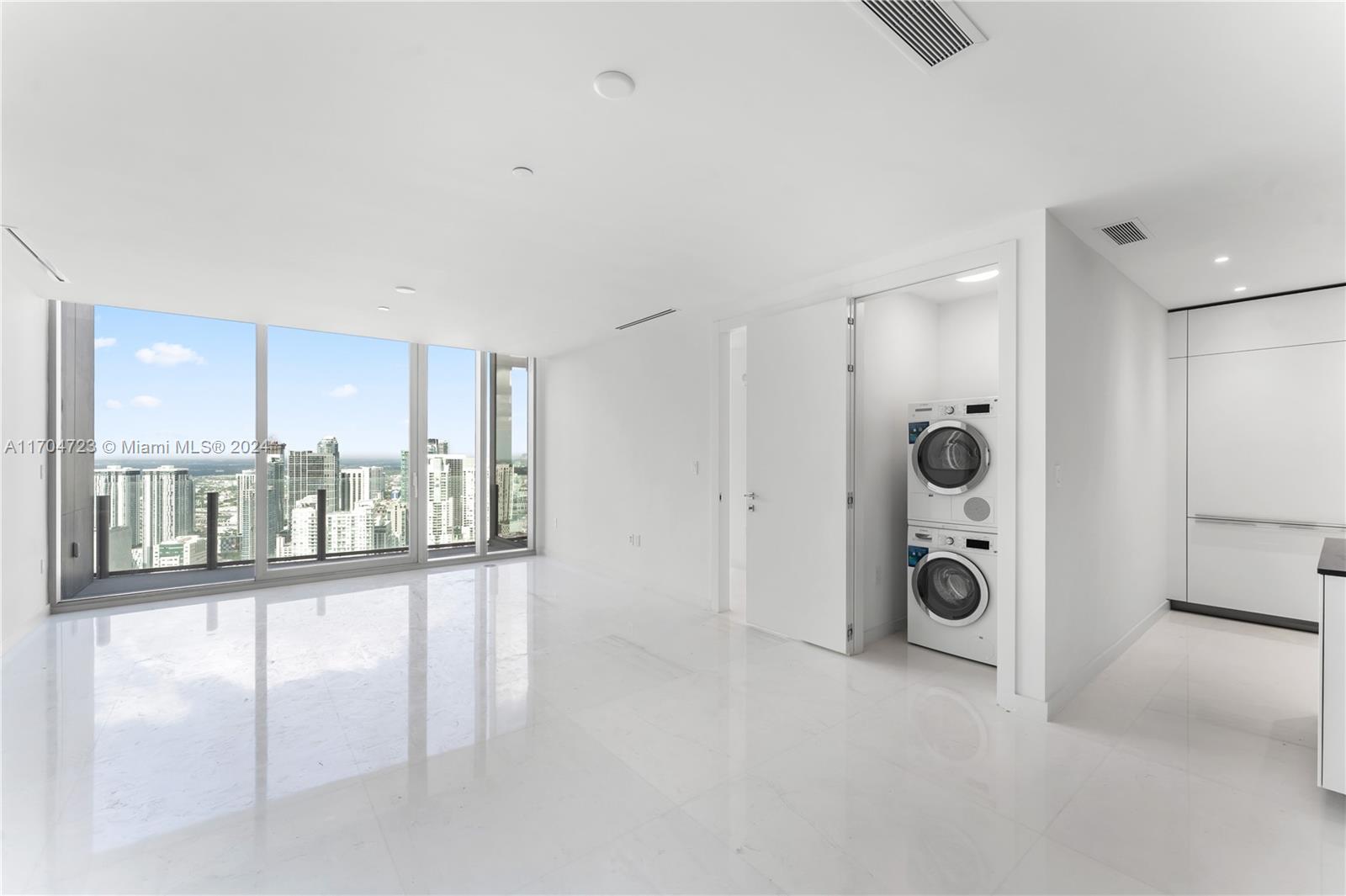 300 Biscayne Blvd Way 5209