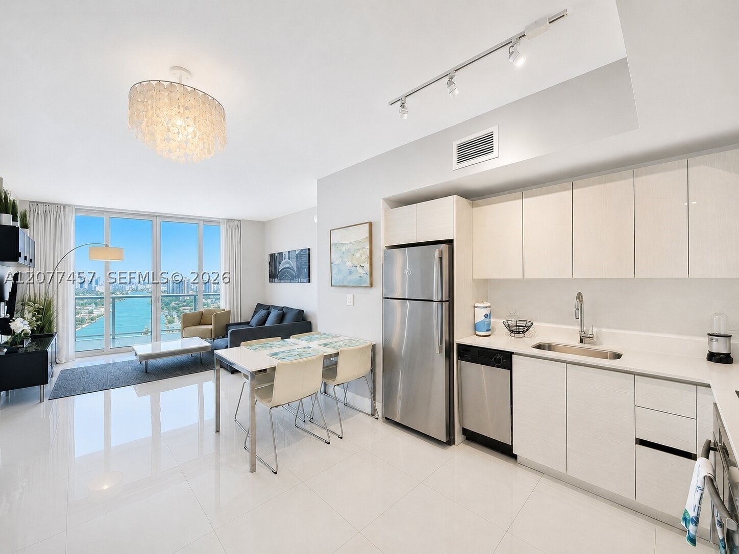 2600 E Hallandale Beach Blvd T3203