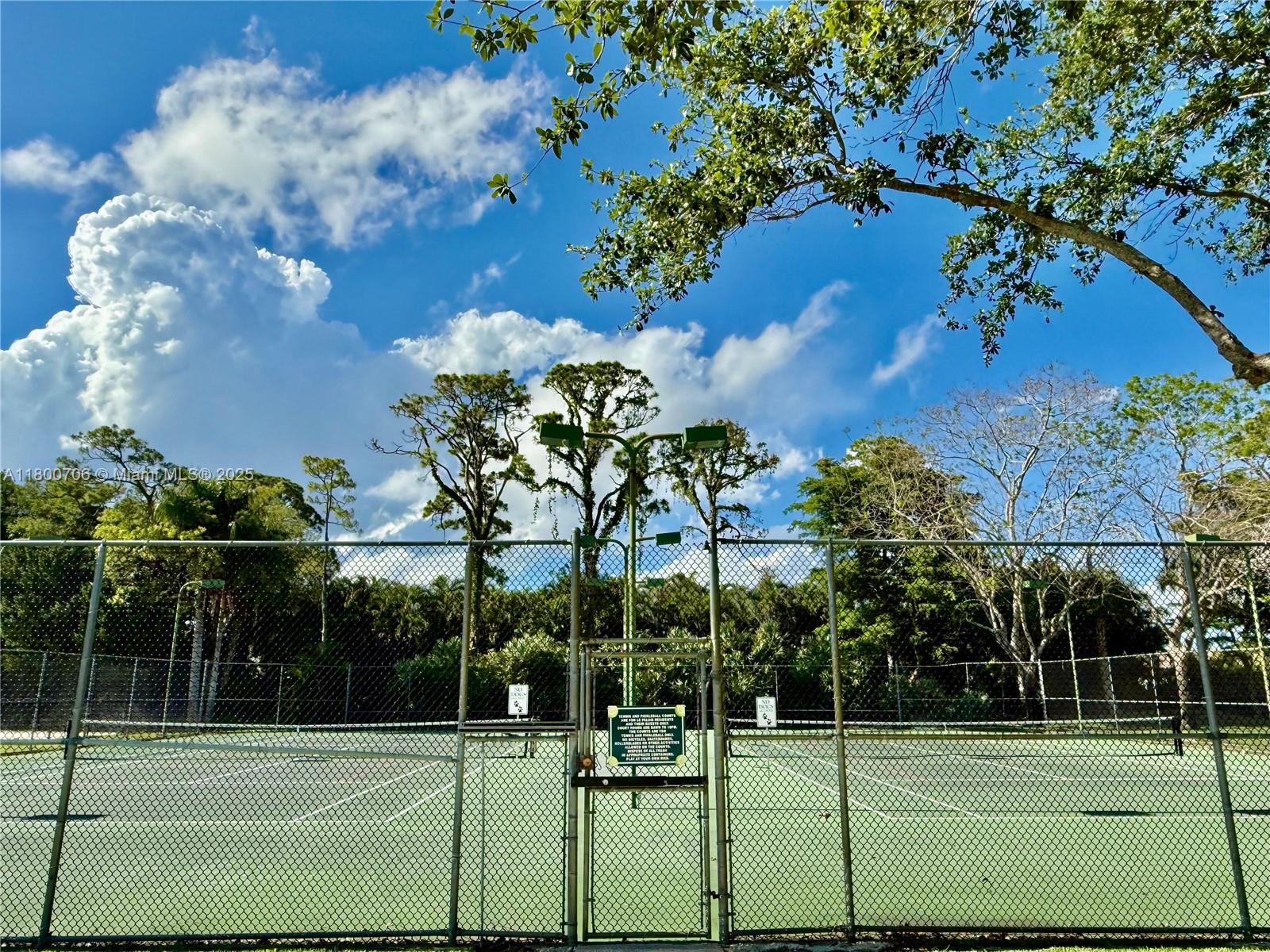 RAINBOW LAKES TR A - Residential Lease