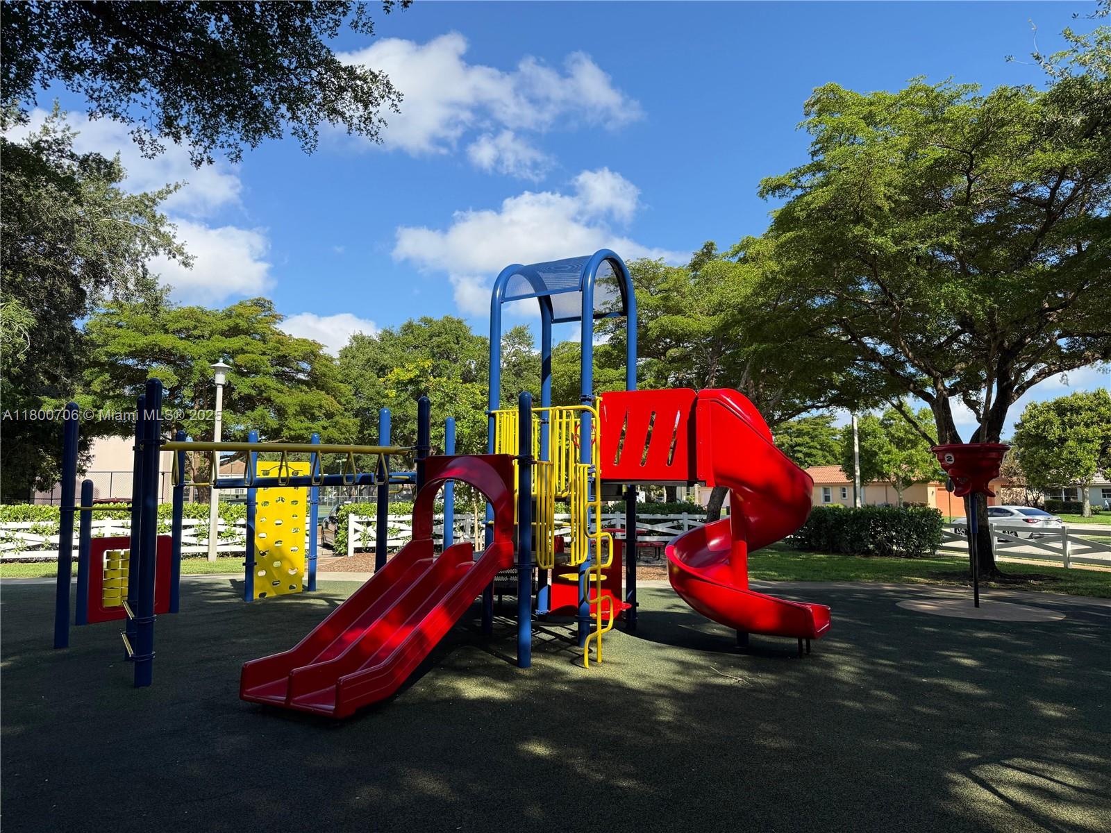 RAINBOW LAKES TR A - Residential Lease