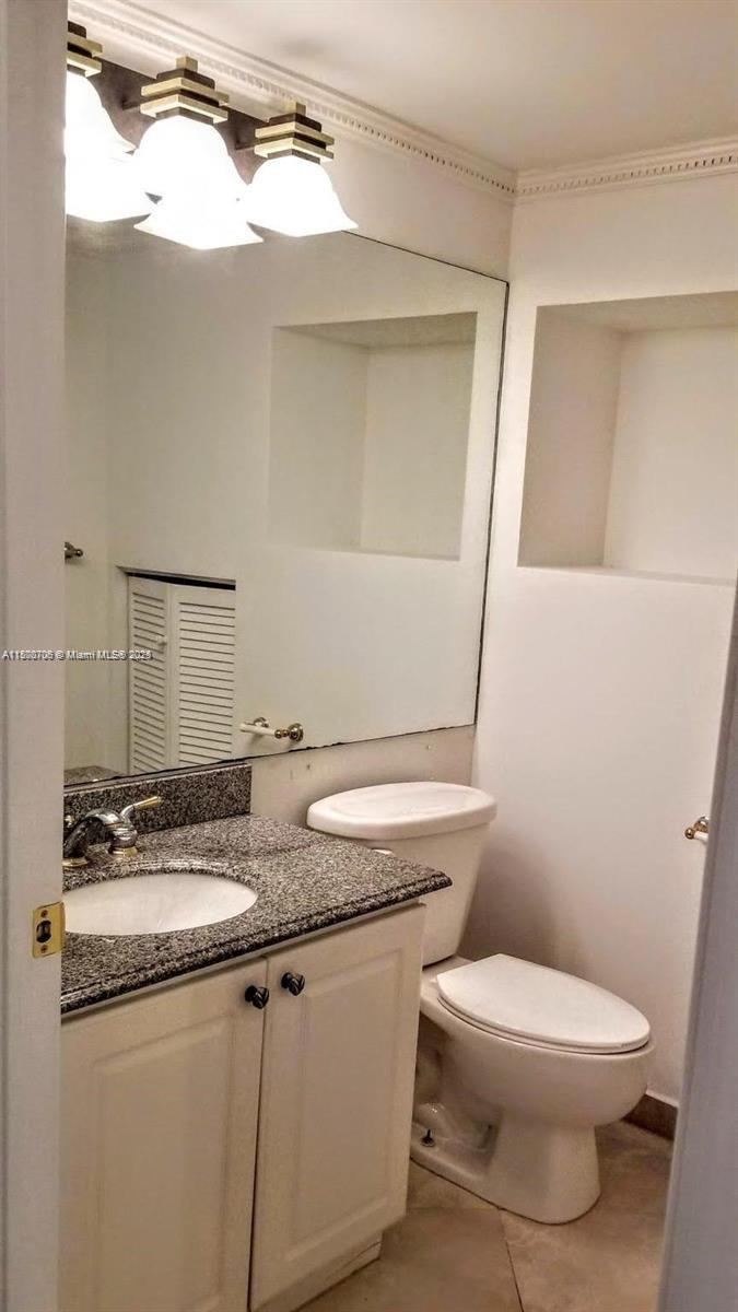 RAINBOW LAKES TR A - Residential Lease