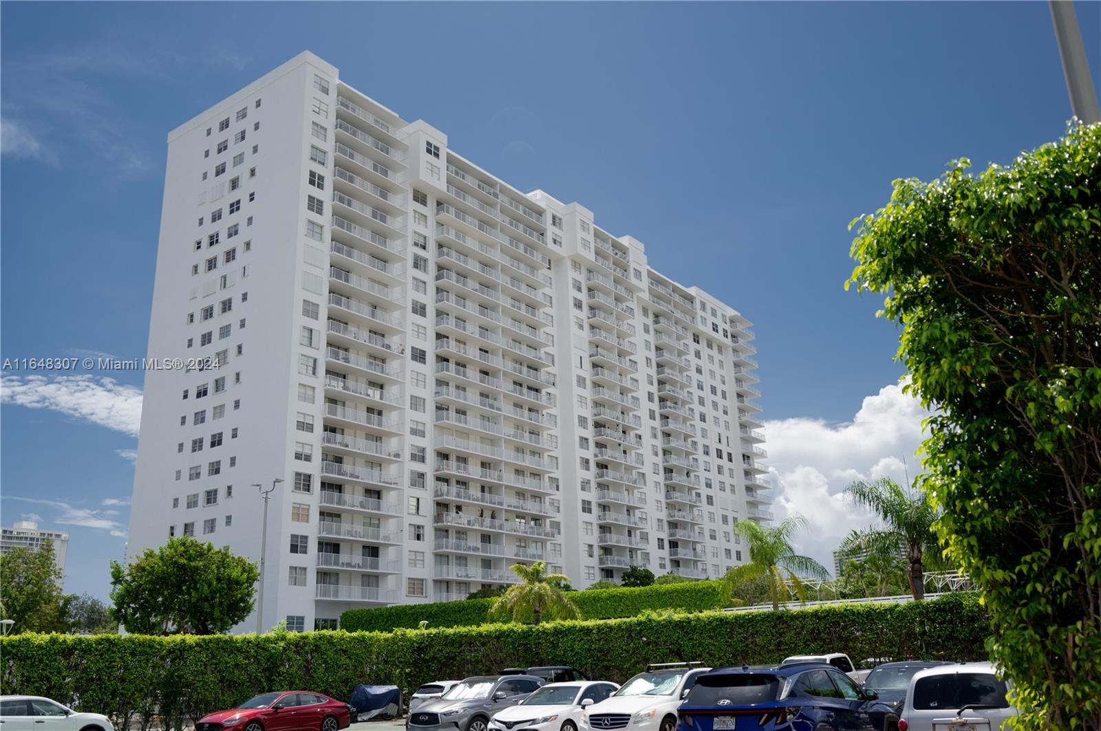 Prime location, stunning lake view, and fantastic amenities in the heart of Aventura! This recently remodeled and spacious 1-bedroom, den, and 2-bathroom condo on the 12th floor offers everything you need for comfortable living. Stroll around Maule Lake to reach Williams Island or enjoy serene lake views from your private balcony. The expansive bedroom comes with two closets and an en-suite bathroom. Admirals Port is ideally situated just minutes from Biscayne Blvd, with easy access to major shops and restaurants. Upscale amenities include two swimming pools, tennis courts, a state-of-the-art fitness center, a barbecue area, lush landscaped gardens, and 24/7 security. Aventura Mall and top schools are all just a short drive away.