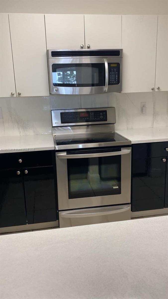 6930 Miami Gardens Dr 1-410