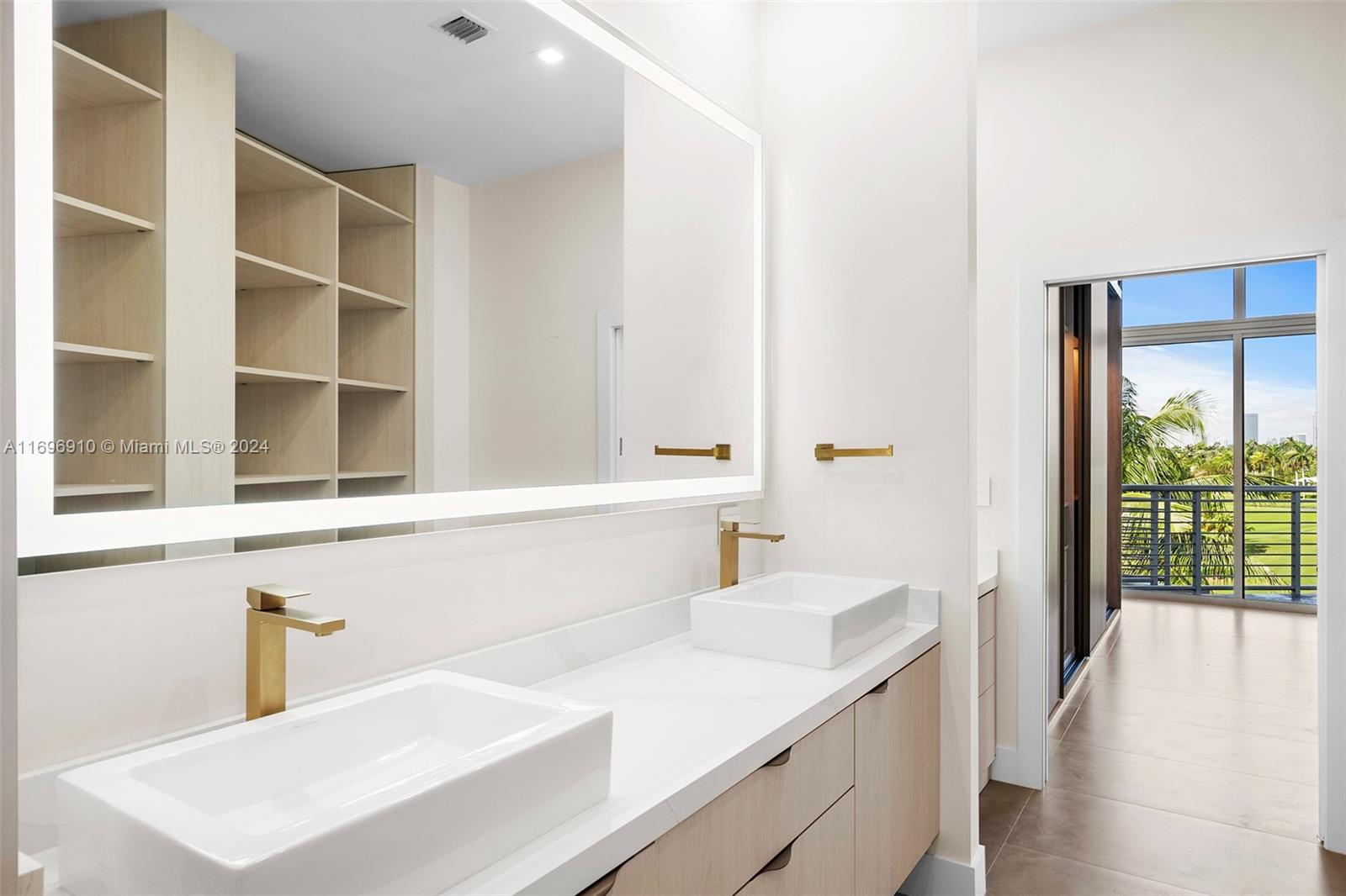 THE MERIDIAN CONDO - Residential