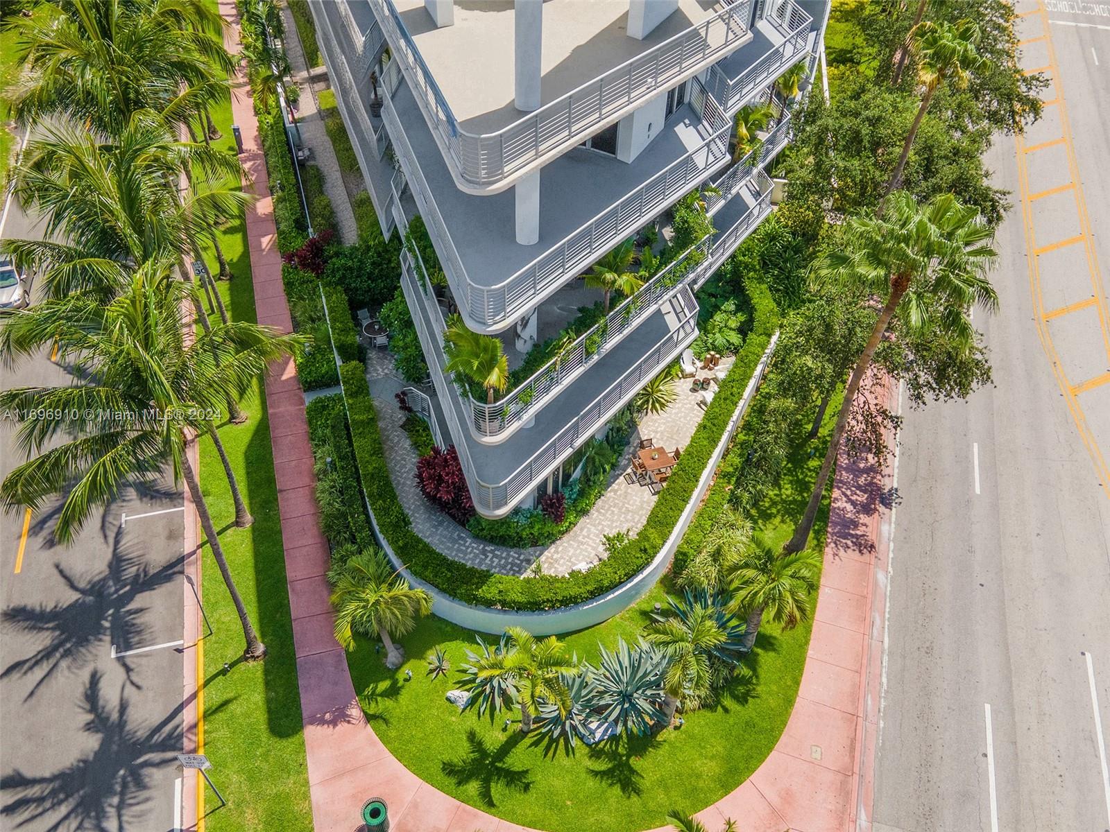 THE MERIDIAN CONDO - Residential