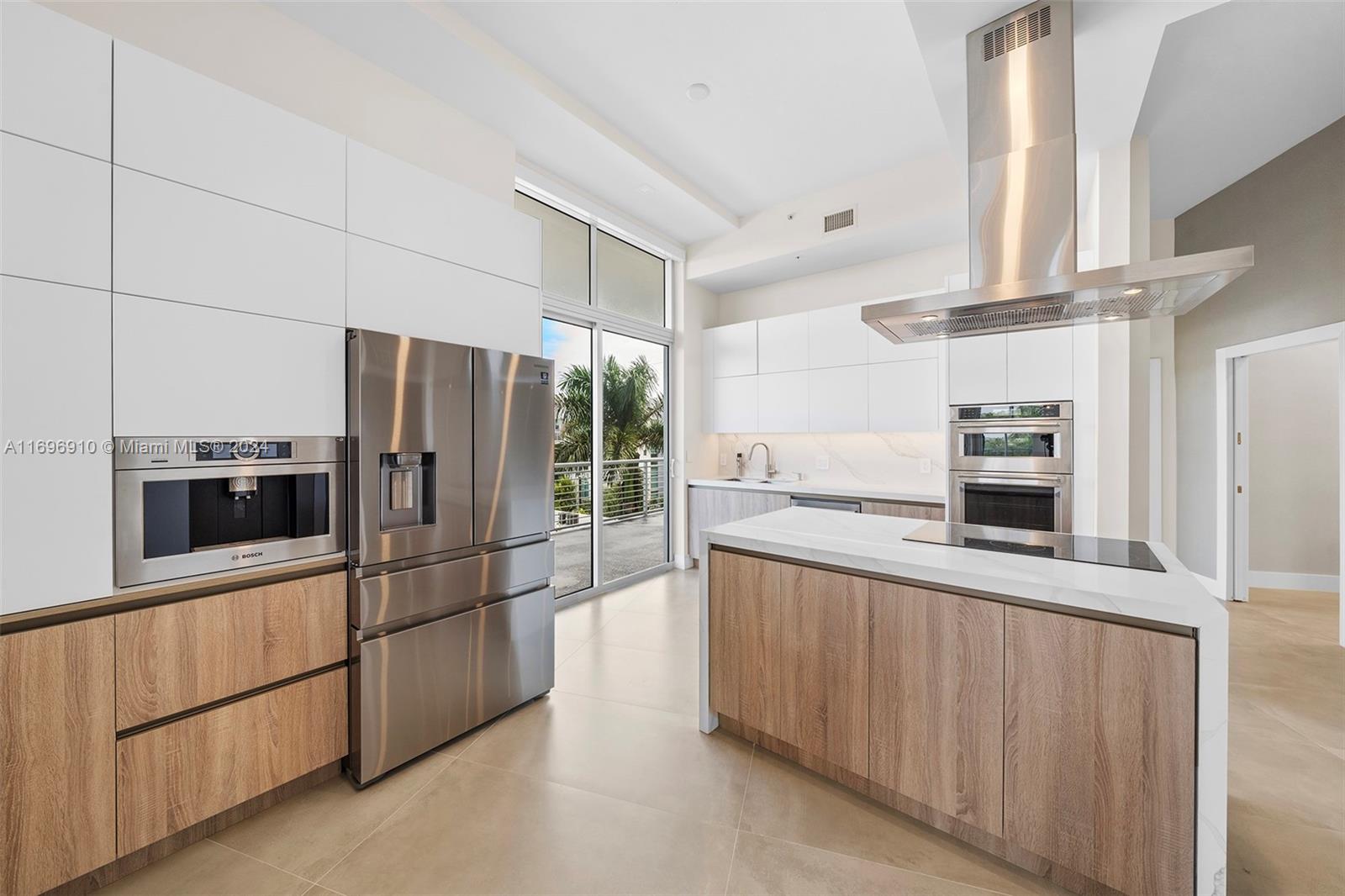 THE MERIDIAN CONDO - Residential