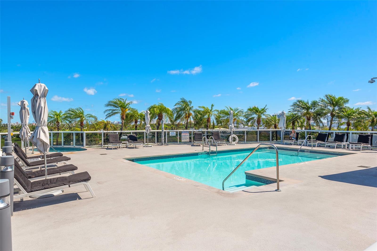 THE MERIDIAN CONDO - Residential