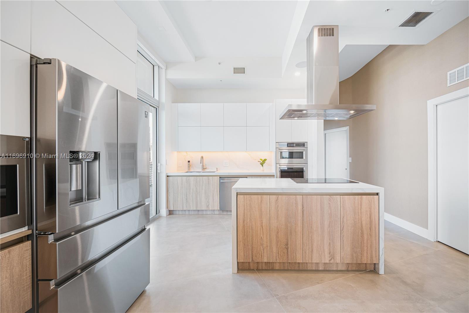 THE MERIDIAN CONDO - Residential