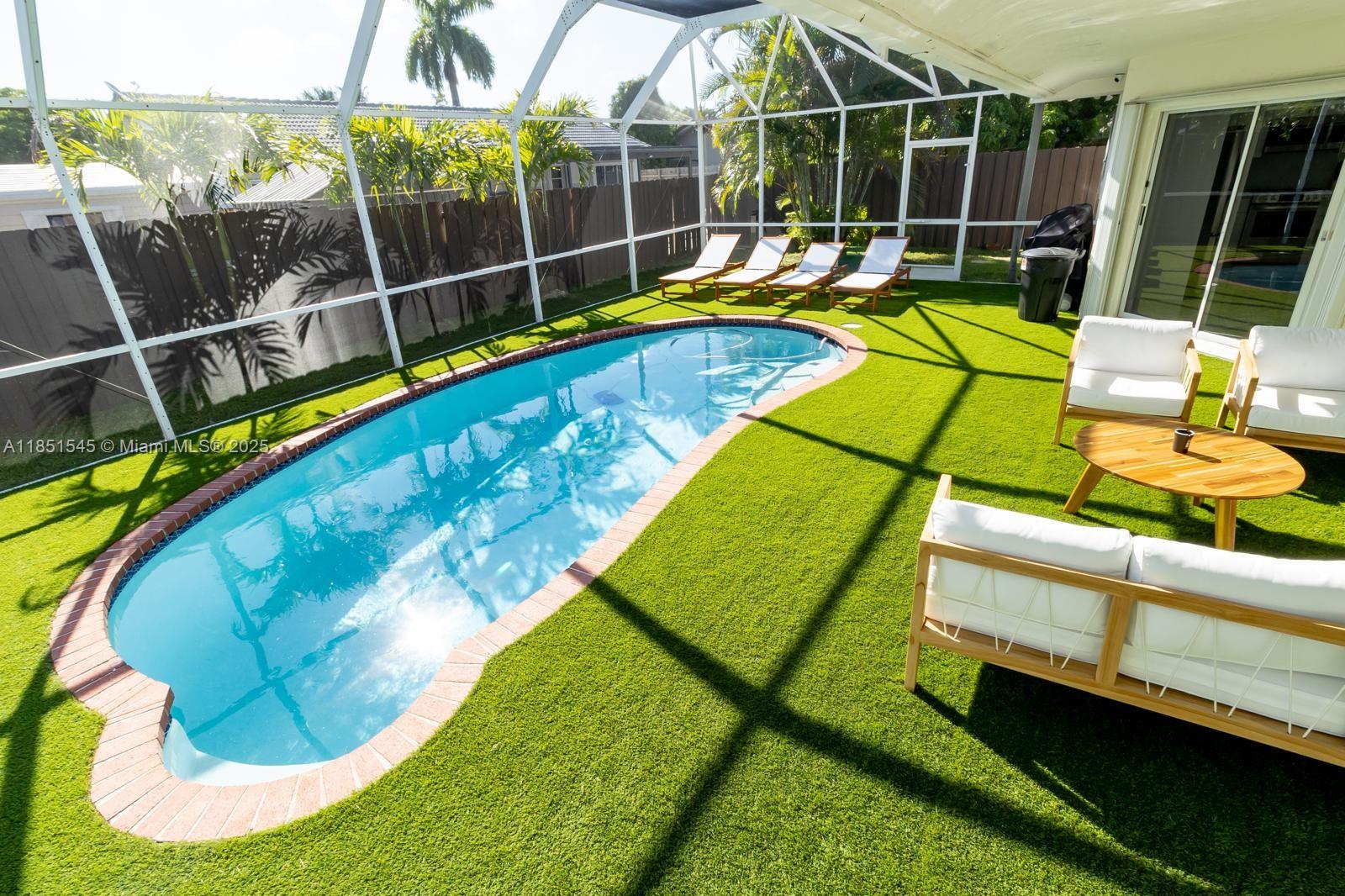 LIMEWOOD GROVE - Residential