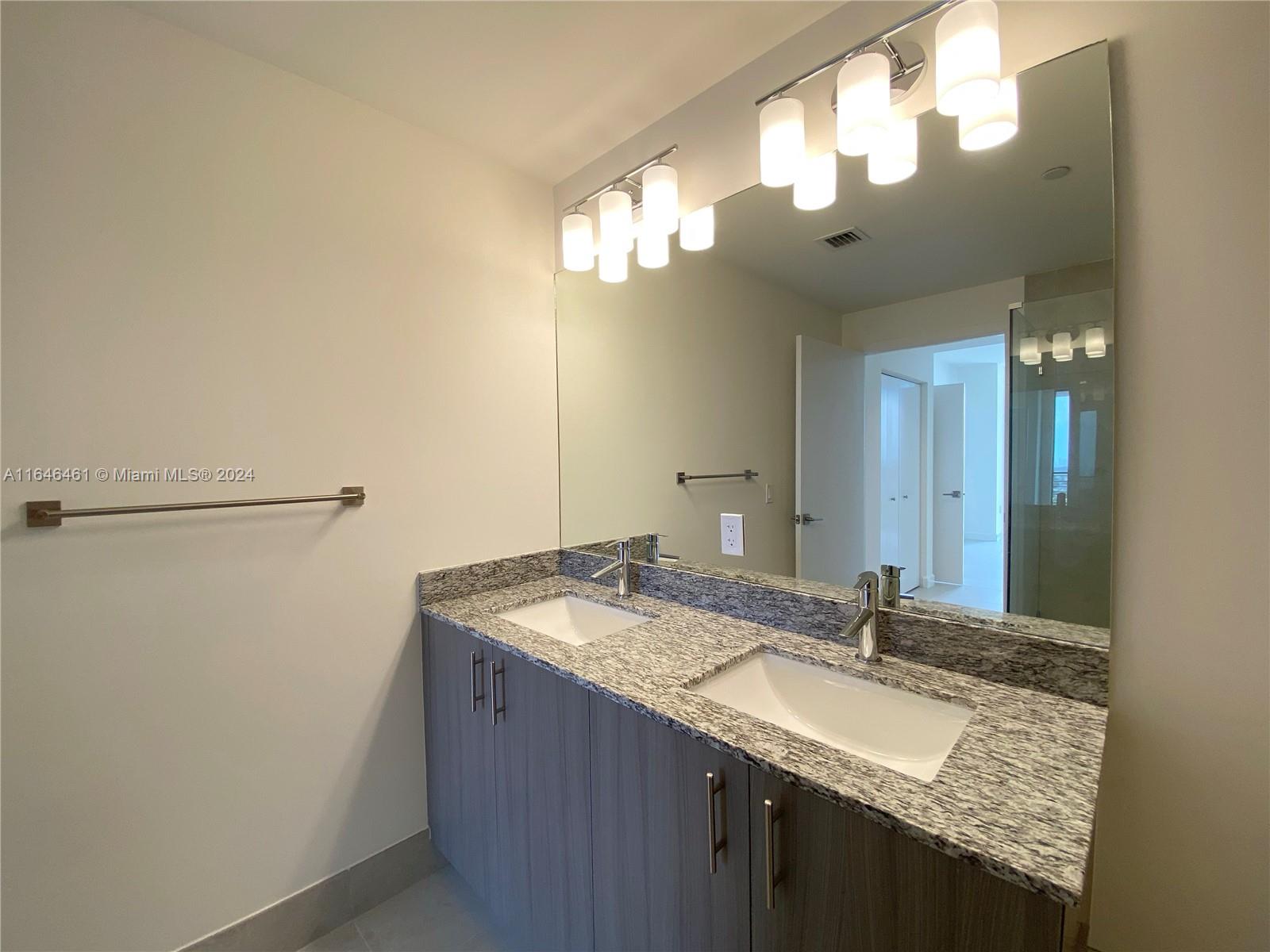 5350 PARK CONDO - Residential Lease