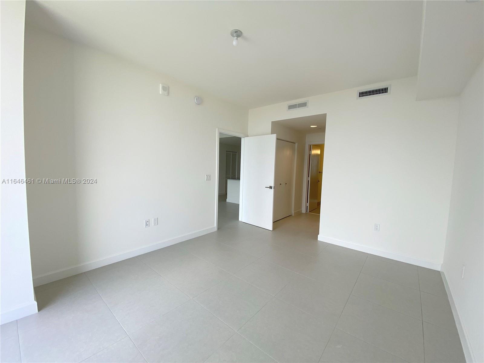 5350 PARK CONDO - Residential Lease